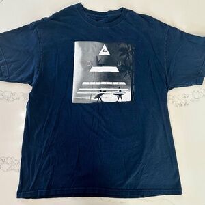 Quiksilver Men’s XL Navy Graphic Tee Surfer Print Shirt